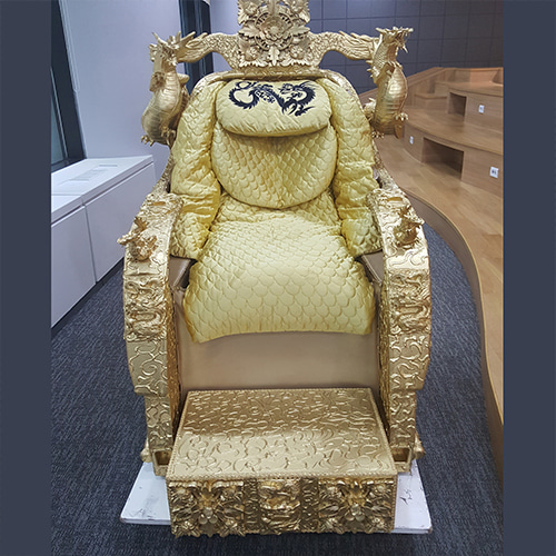 왕 의자2
